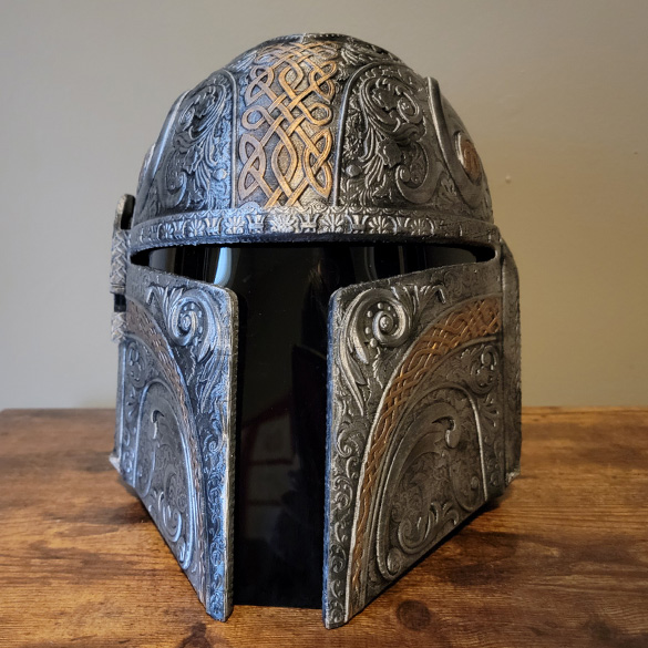 Mandalorian Deluxe Helmet